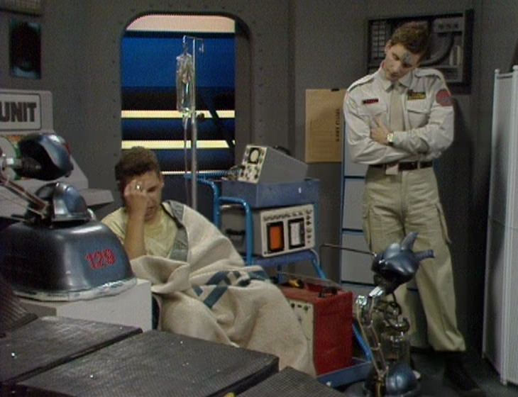 Lister and Rimmer in the medical unit